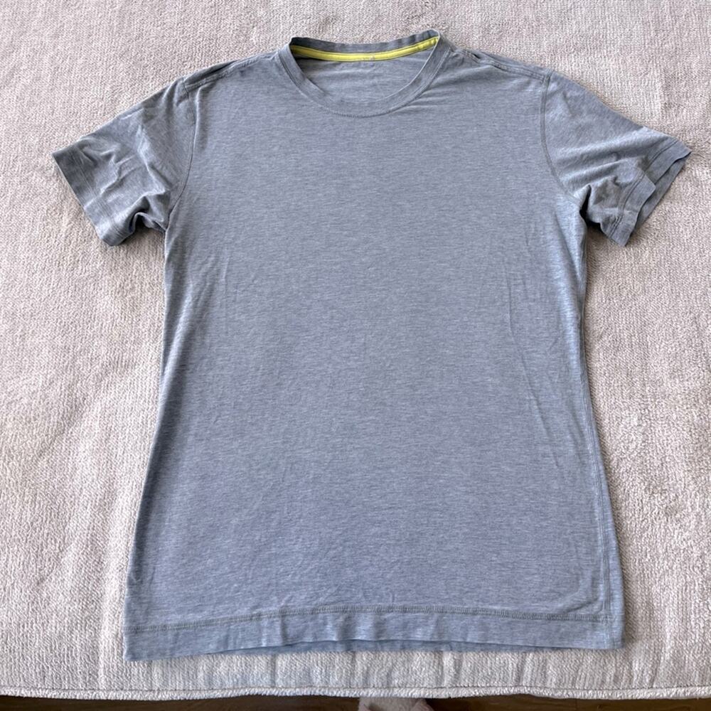 Lululemon Shirt Men’s Large Gray Everyday Tee Gym Workout Gorpcore Pickleball